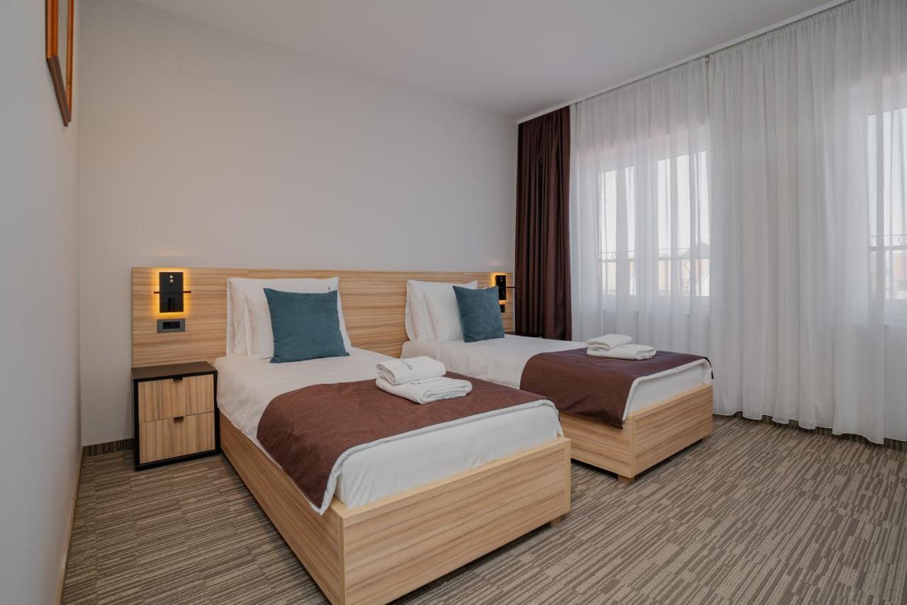 Maestro - Rooms & Restaurant Vukovar Ngoại thất bức ảnh